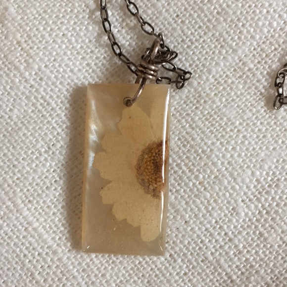 Necklace - Picture 3 of 6